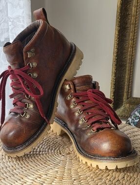 Women's Eddie Bauer EB Originals K-Series Tan Leather Hiker Boots Red Laces Sz10